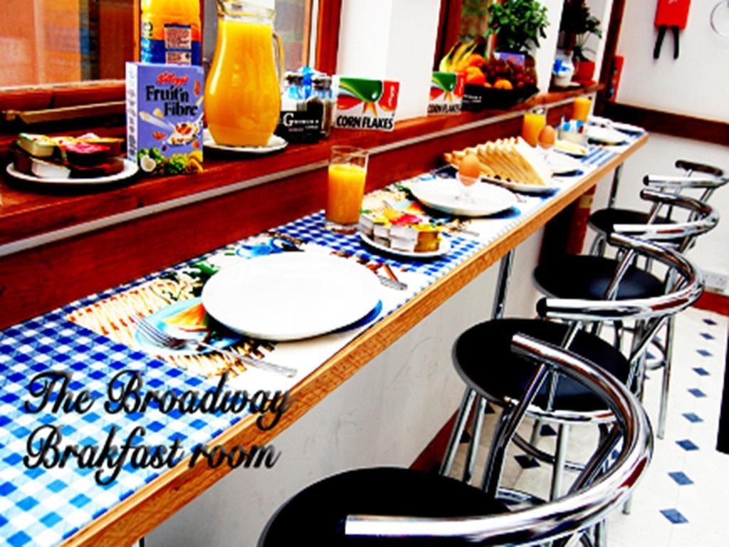 Broadway Lodge Bed And Breakfast Surbiton 외부 사진